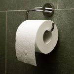 خطرات دستمال کاغذی برای زنان برای خشک کردن ناحیه تناسلی